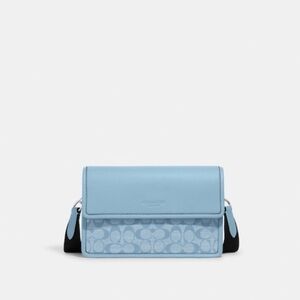 BIN046.11 NWT Turner Flap Crossbody In Signature Chambray • Coach